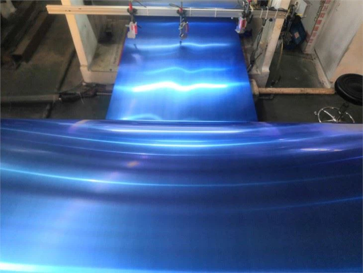 Lacquered aluminum foil