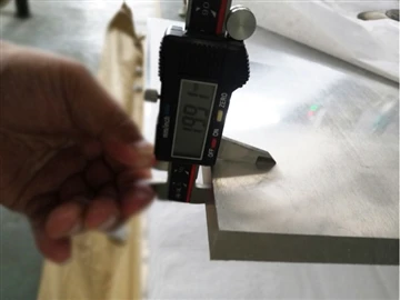Hvilken aluminiumslegering brukes til flydeler som drivstofftanker, vinger og...